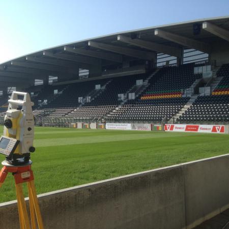 uitzet betonstructuur tribune KV Oostende 19.JPG
